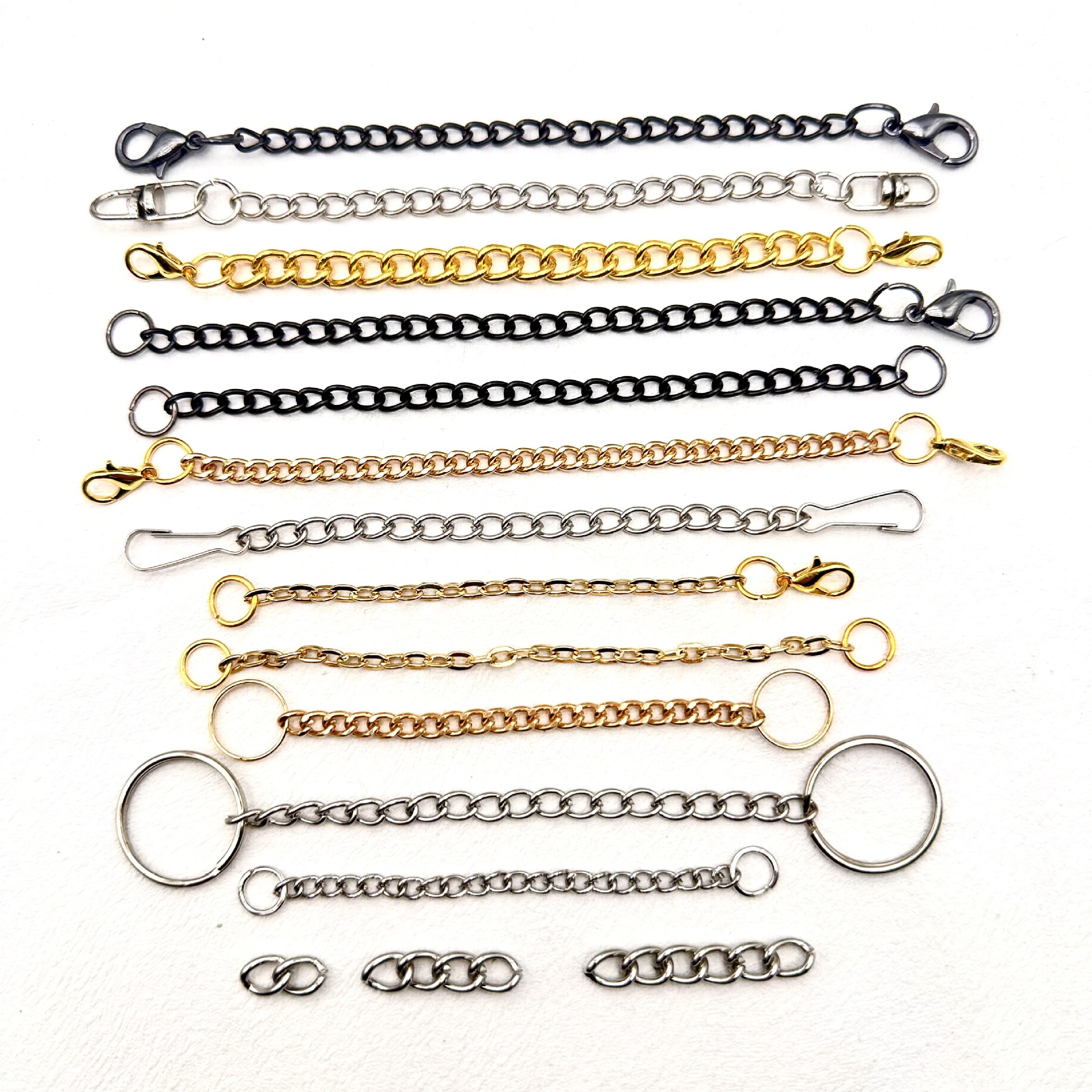 Разнообразные ручные цепочки в наличии, электроплакирование из железа и алюминия, экологически чистая секционная обработка, цепочки для сумок, декоративные цепочки для одежды