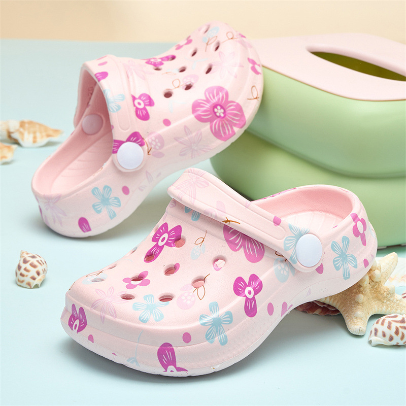 Cross-Border Girls' Clogs Children's Cartoon Cute Printed Slippers Hollow Breathable Dual-Purpose Summer Seaside Beach Sandals