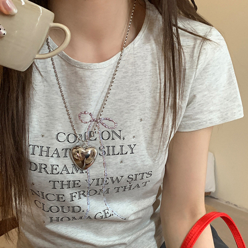 Metal Heart Pendant Necklace for Women, Fashionable Light Luxury High-End Necklace, Personalized Temperament Pendant, Heart Rice Bead Necklace