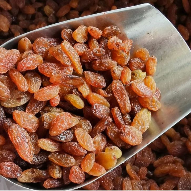 Aaaa Grade Raisins Xinjiang Specialty Large Particle Manufacturer Wholesale Whole Box Bulk Baked Snacks Red Raisins