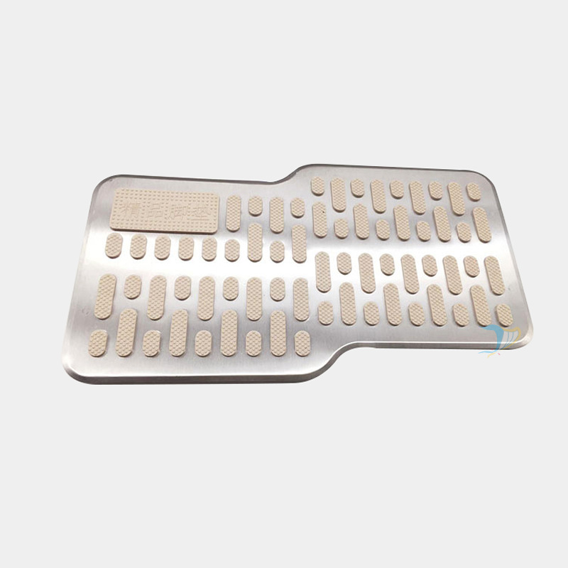 Car foot mat export Z-shaped steel plate wear-resistant pedal stainless steel thickened main cab metal non-slip