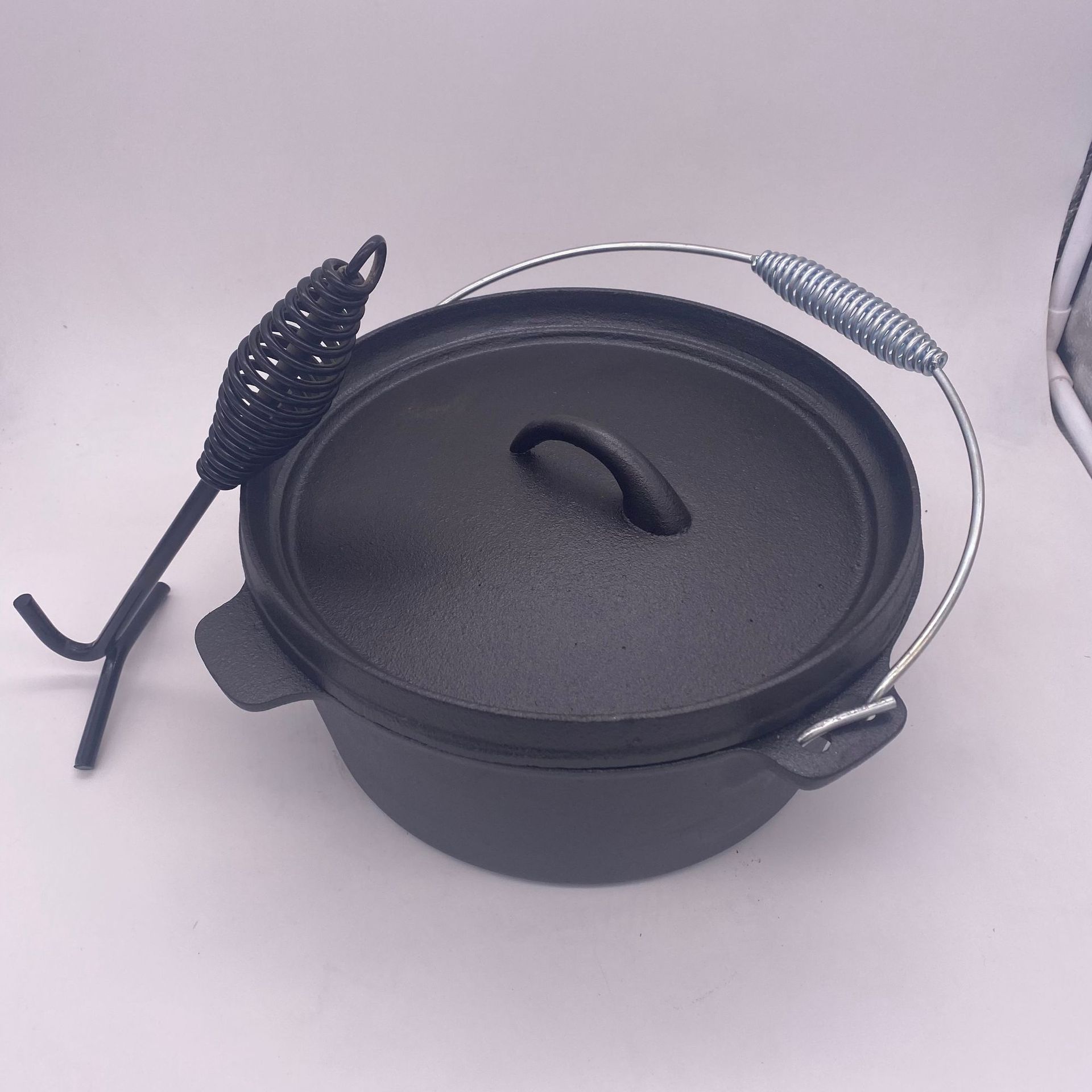 Source Factory Cast Iron Pot 25cm Camping Stew Pot Thickeneded Hanging Pot Cast Iron Dutch Soup Pot with Hand Hook Flats Bottom