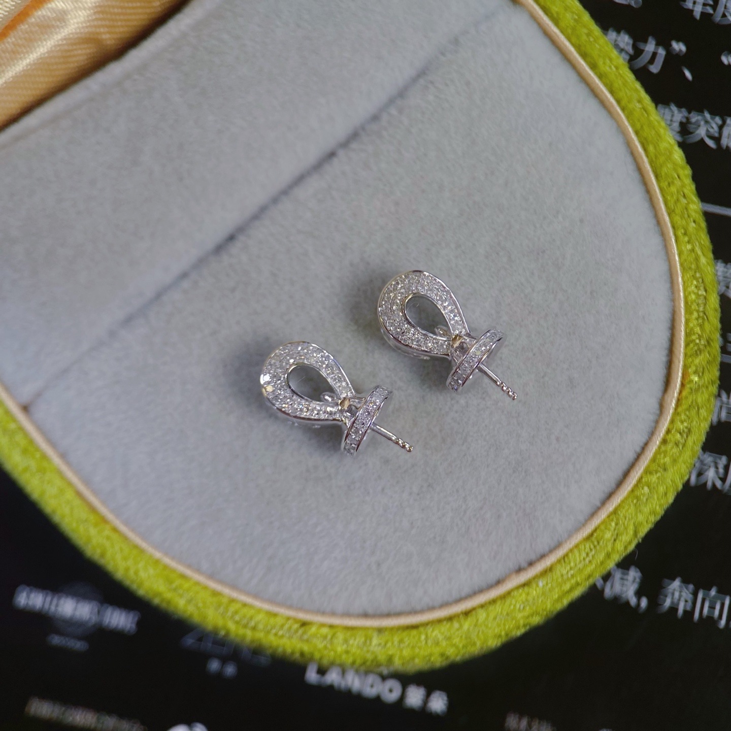 Platinum Pt900 Accessories Water Drop Pendant Diamond D0.08Ct Picture Beads 12-13mm Without Bead Chain