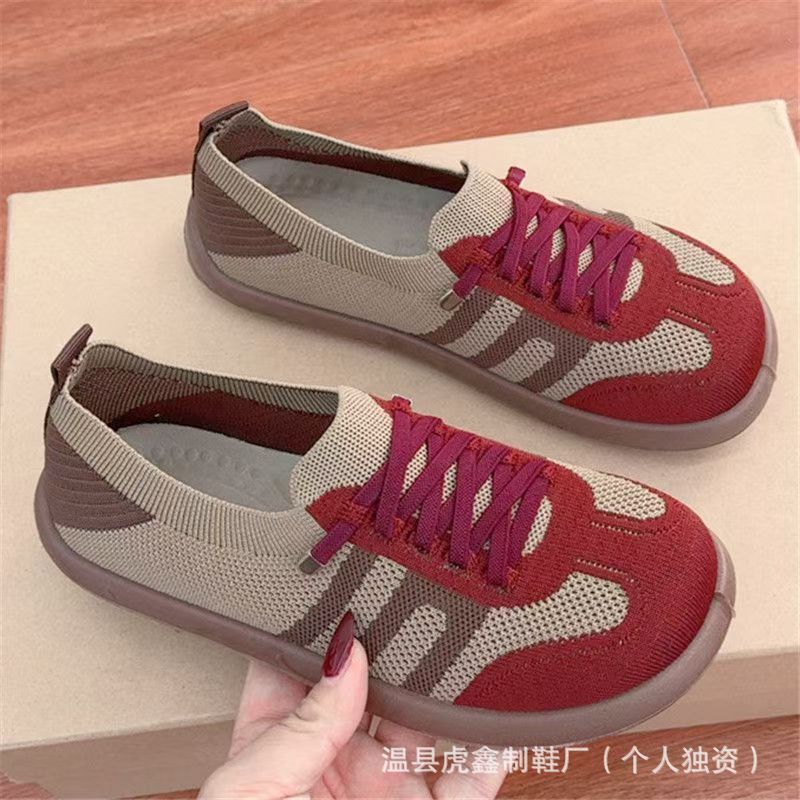Туфли для женщин весенние новые плоские повседневные туфли, высококачественные универсальные ретро туфли, мягкая подошва, не утомляющие женские туфли