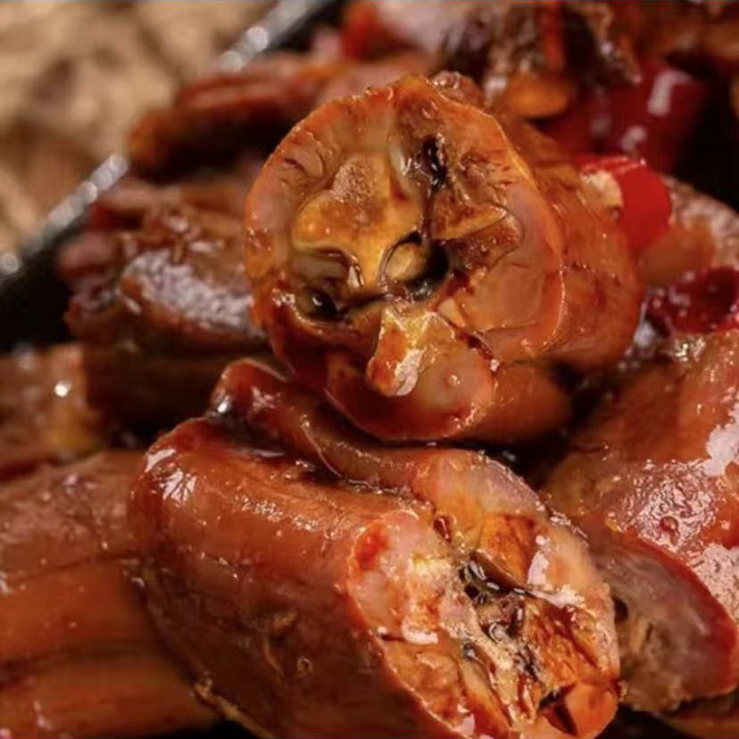 Weiyiwei 50g Spicy Chicken Neck 22g Spicy Neck Spicy Refreshing Open Bag Ready to Eat