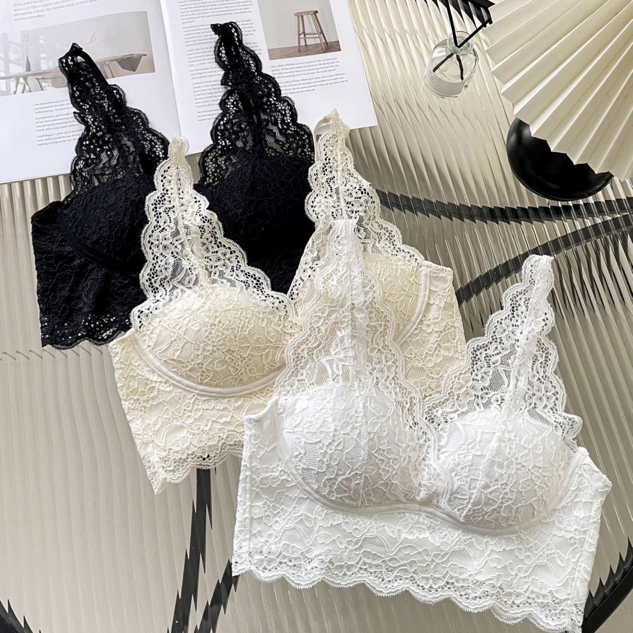 12338# Белье Four Seasons Новое французское кружевное женское, собирающее и коллажирующее, сексуальное внутреннее антискользящее бретельное, красивый зад