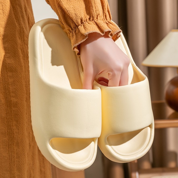 Slip-on slippers men's summer indoor home home bathroom non-slip soft bottom thick bottom couple slippers for outdoor wear