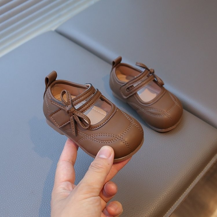 1 to 2 Year Old Baby Girl Princess Shoes Soft Sole Non-Slip Flats Toddler Shoes Autum New Children's Small Leather Shoes