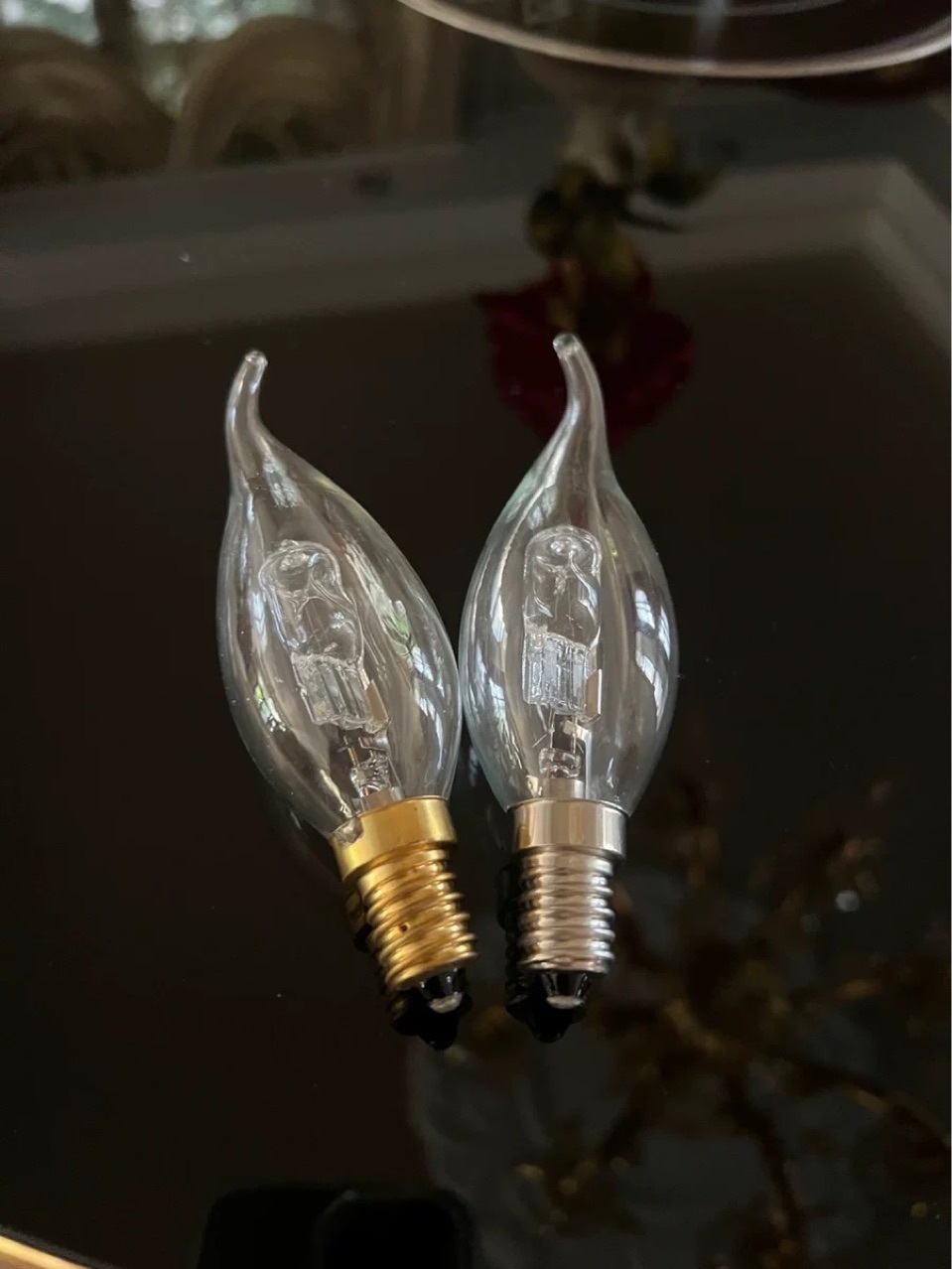C35 pull tail halogen bulb spherical halogen tungsten bulb E27E14 energy saving transparent bulb