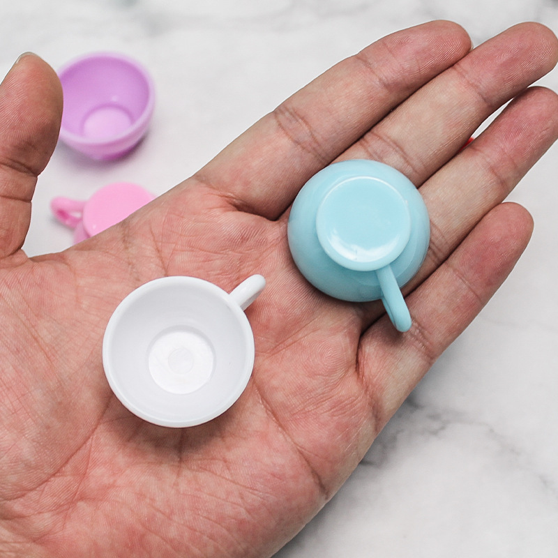 Source Manufacturer Mini Artificial Coffee Cup Plastic Tea Cup PVC Water Cup Doll House DIY Food Container