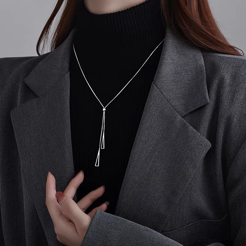 Korean style ins double-layer stacked Women's Light luxury niche design sense autumn and winter sweater necklace new sweater chain accessories