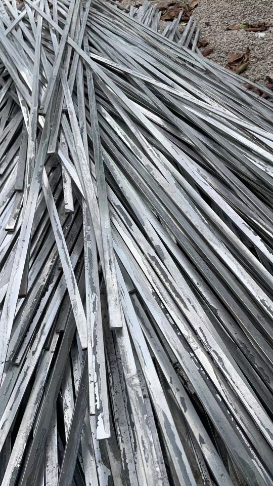 Construction Site Steel Bar Scrap Iron Recycling