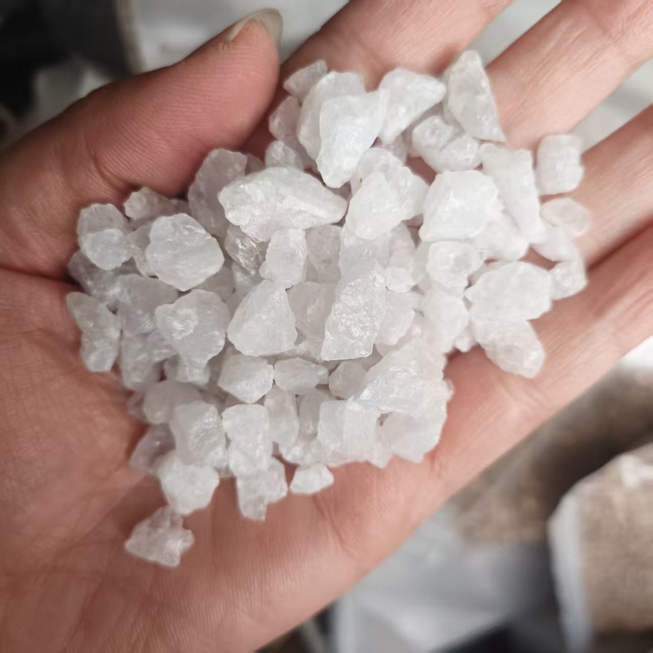 Manufacturers Supply Quartz Sand for Water Purification, Filtration and Sandblasting, Textured Sand with Full Specifications and Exquisite Quartz Sand Particles