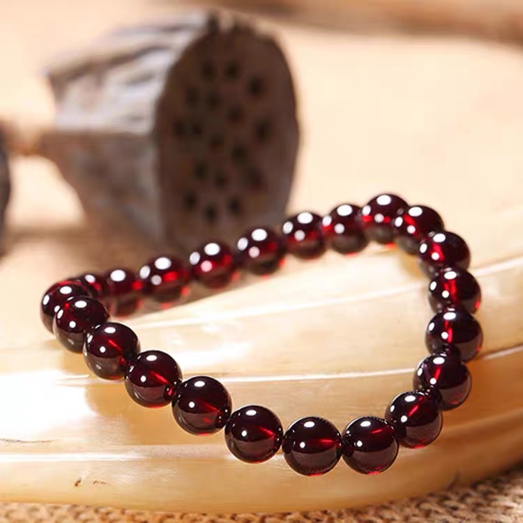 8A Collectible Natural Mozambique Wine Red Garnet Bracelet Bracelet Women's Crystal Single Loop Bracelet Women's Stone