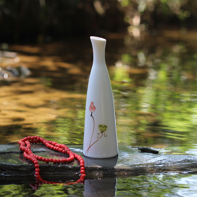 Jingdezhen Ceramic Vase Creative Ornaments Hand-Painted Lotus White Porcelain Vase Guanyin Jade Pure Vase Simple Hydroponic Flower Arrangement