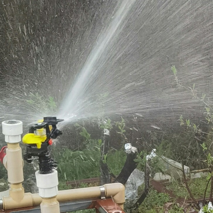 4-точечный 360-градусный регулируемый распылитель с рокером, пластиковый распылитель с рокером, специальный для озеленения сельскохозяйственных угодий, регулируемый распылитель для полива