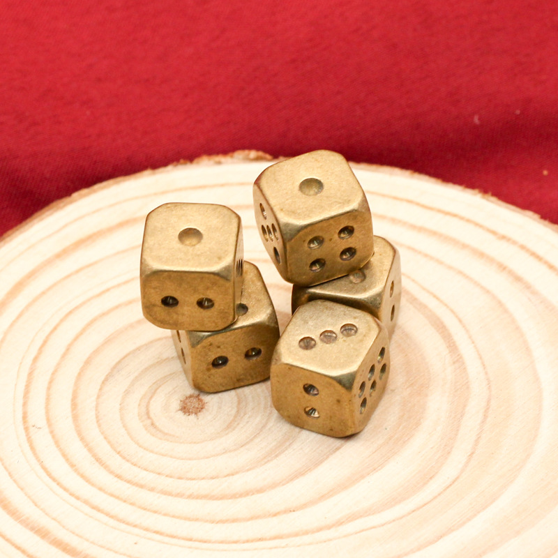 Brass Solid Sieve Dice Color KTV Supplies Creative Personality Durable Factory Keychain Guan Gong Wukong Hanging