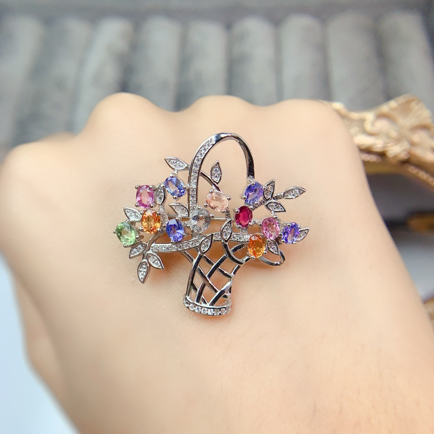 Factory Wholesale Popular Natural Colored Sapphire Brooch S925 Silver Inlaid Main Stone 3*4 Hot Selling European and American One Piece