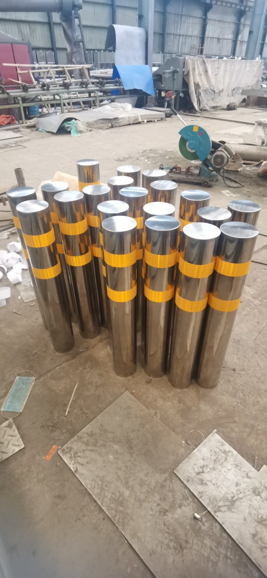 Дорожный столбик из нержавеющей стали, стопор для автомобилей из нержавеющей стали, завод дорожных столбиков из нержавеющей стали в Чжэнчжоу