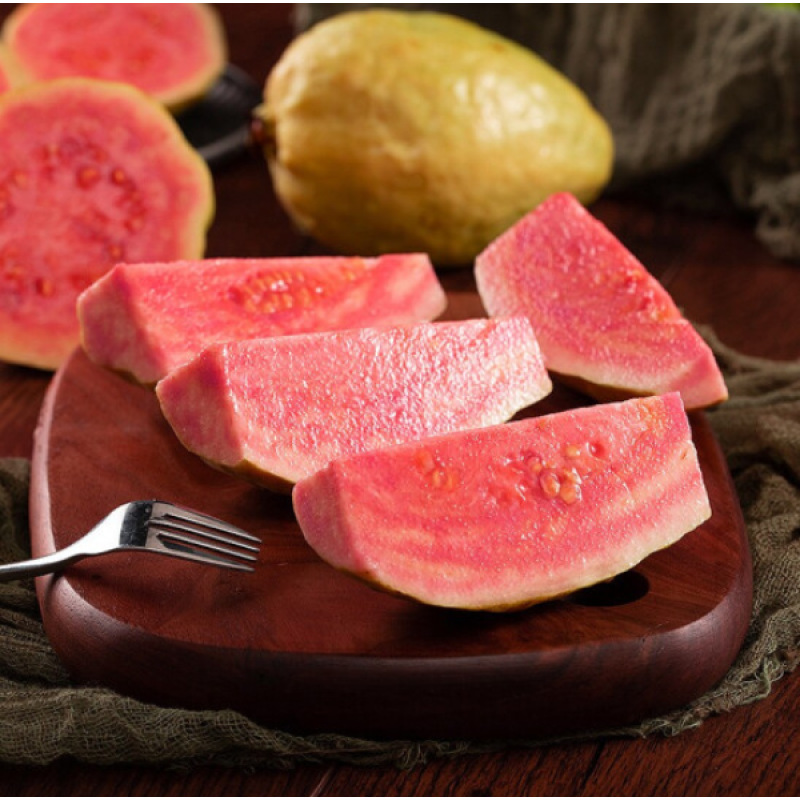 Fujian Red Heart Guava, Seasonal Fresh Fruit, Sweet and Soft, Guava Specialty from Zhangzhou, Picked Fresh
