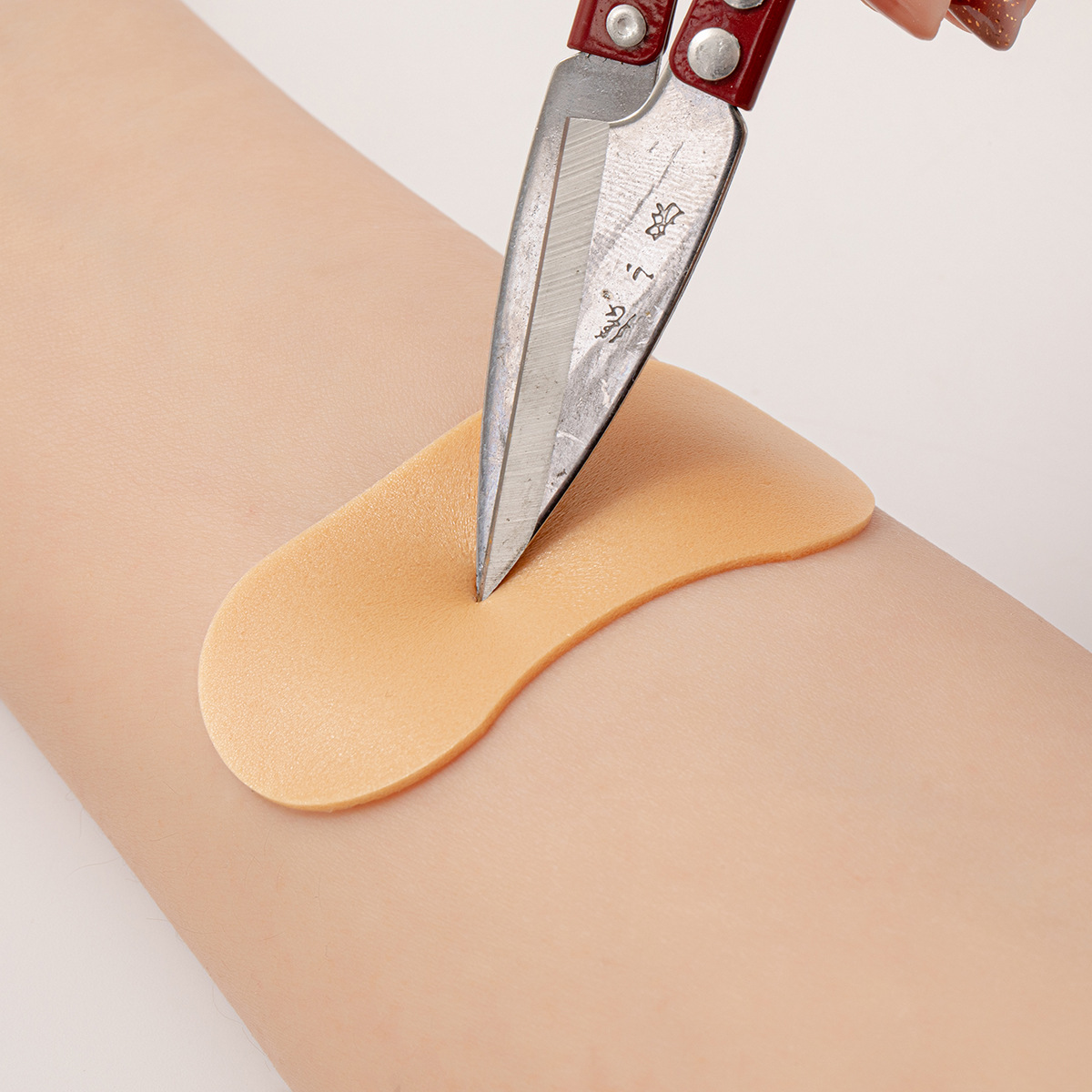 Cross-border in stock foam anti-wear foot yellow heel sticker toe anti-heel high heels waterproof breathable sports foam