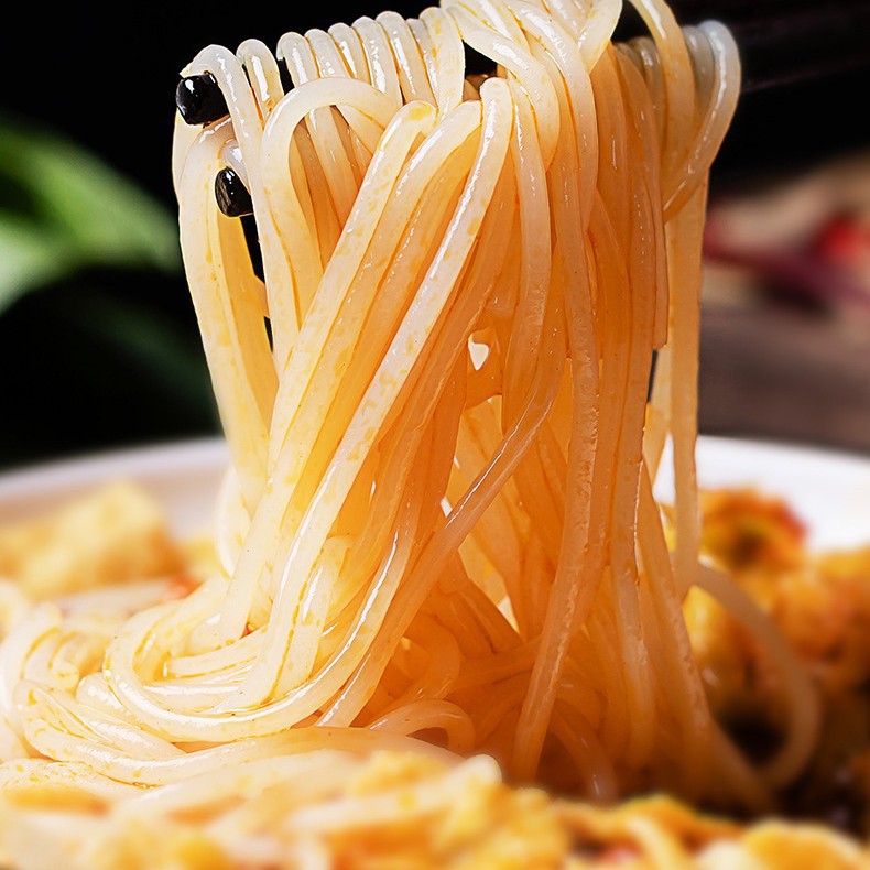 Pueraria lobata vermicelli on behalf of 100 grams of vermicelli vermicelli instant vermicelli activities will be sold in catering canteens factory direct supply