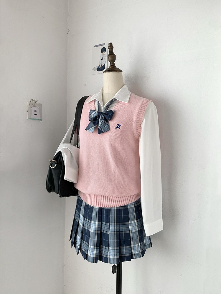 Original JK Uniform Solid Color Vest Sweater Knitted Vest V Collar School for Students in Autumn, Winter and Spring