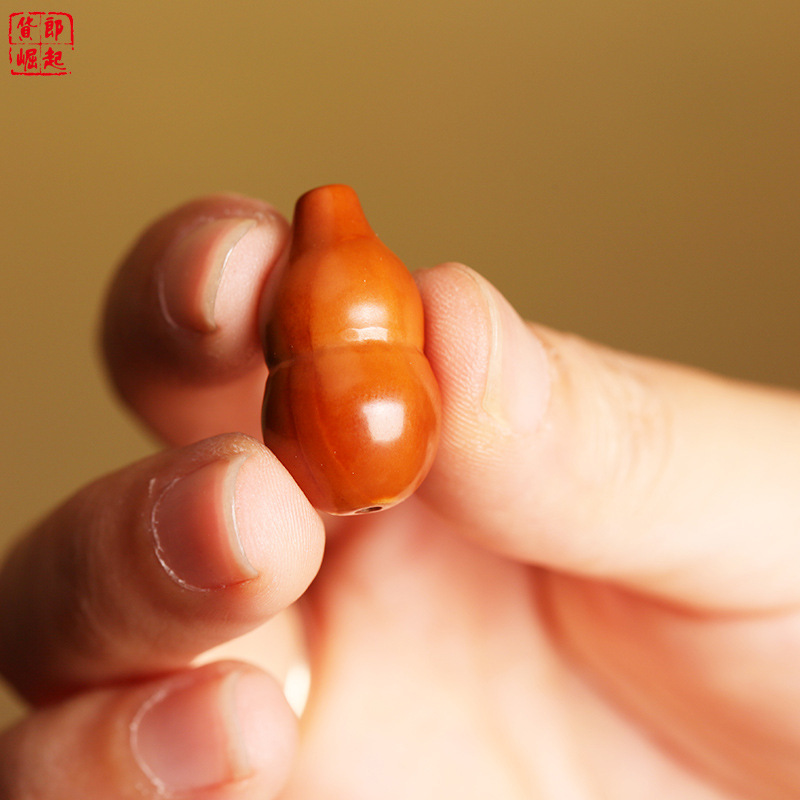 Olive nuclear gourd nuclear carving play diy accessories bracelet jewelry men's and women's plate string plain beads old oil nuclear pendant