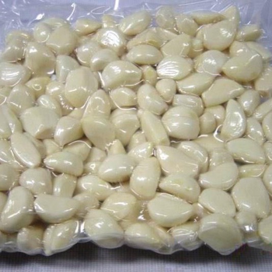 Чистые зубчики чеснока, упаковки по 0.5кг свежего чеснока, ручной очистки, сушеные головки чеснока с бесплатной доставкой