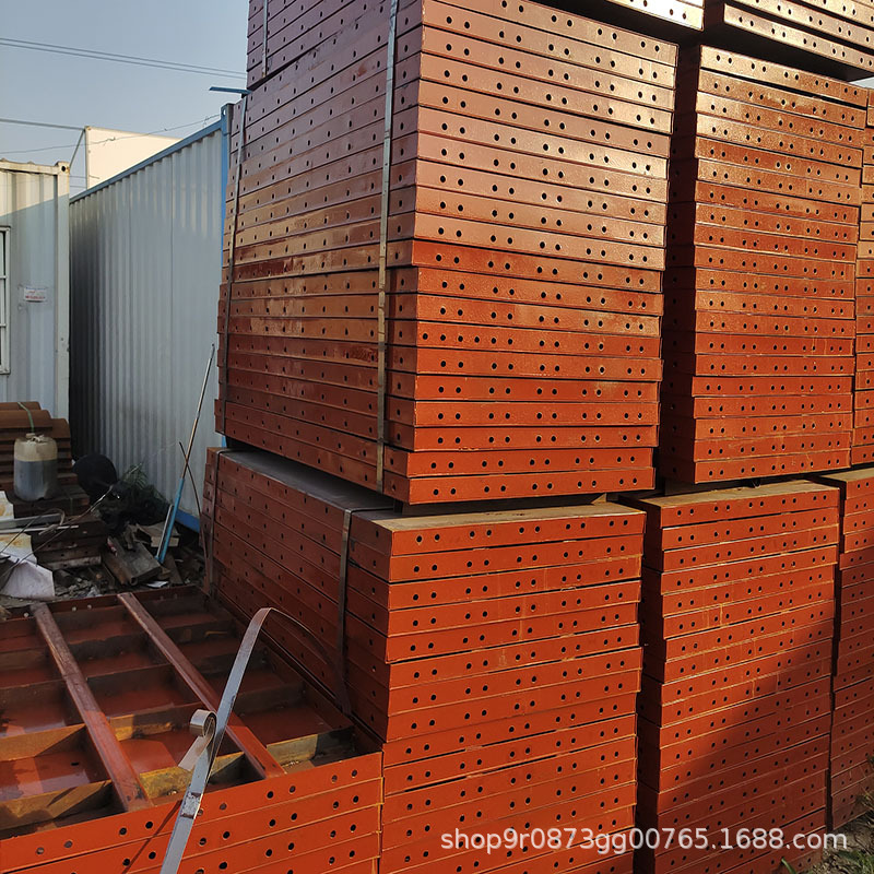 Foshan Spot Steel Template Construction Plane Combination Steel Template Reinforced River Road Engineering Anti-Collision Highway Guardrail Template