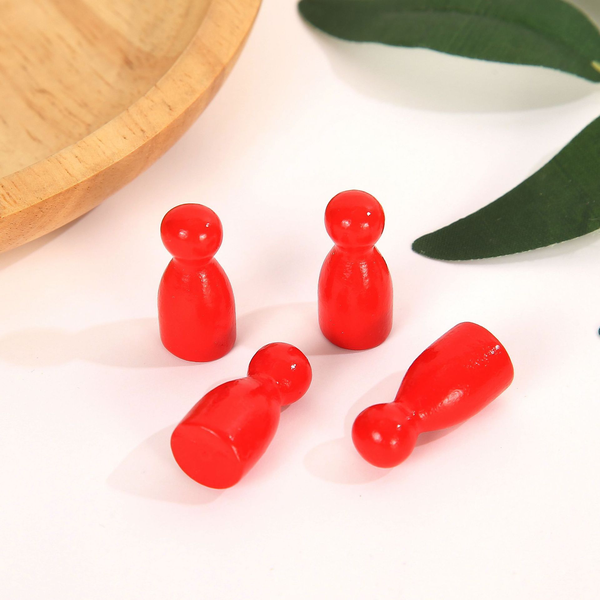 Spot wooden humanoid chess pieces checkers flying chess pieces board game accessories wooden game supplies children's toys