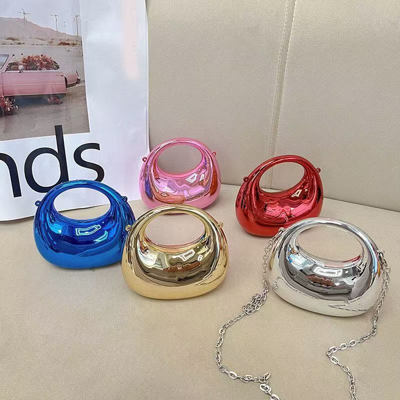 2025 Новая мини акриловая сумка в форме полумесяца, яркая сумка с цепочкой, портативная модная вечерняя сумка через плечо