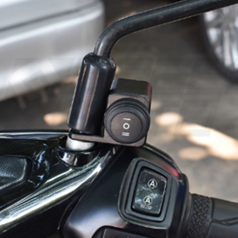 Motorcycle light switch electric door lock flameout switch spotlight switch far and near light switch rearview mirror seat installation accessories