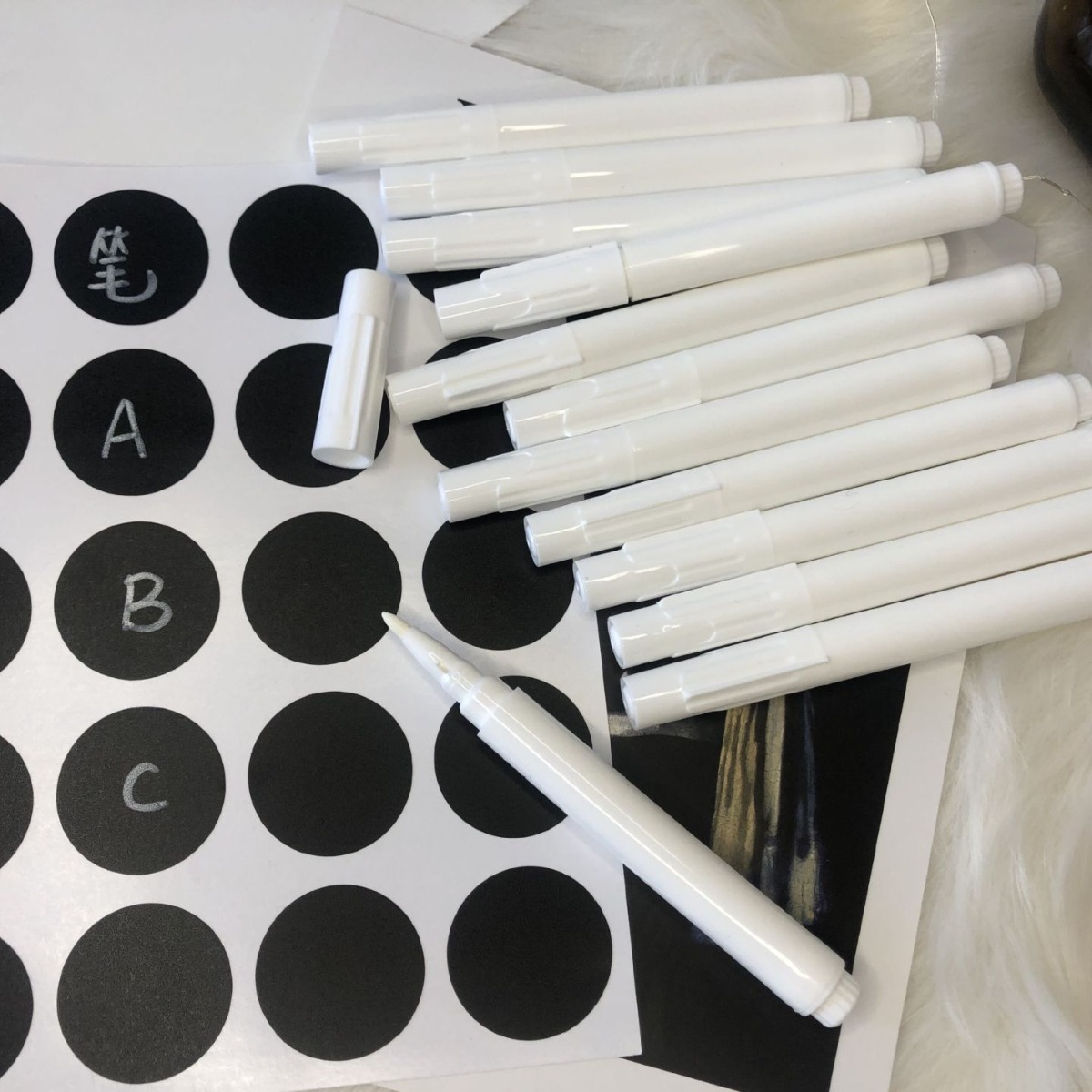 White liquid chalk erasable water-based dustless blackboard pen marker glass PVC acrylic light board pen manufacturers