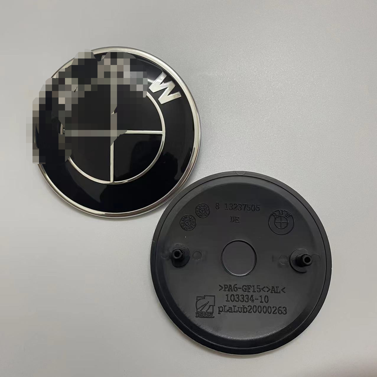 Suitable for BMW original car logo 82mm74mm original black bottom front and rear logo hood trunk car logo