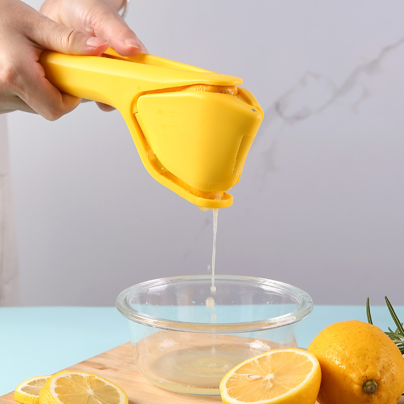 Easy to squeeze manual juicer Easy squeeze manual juicer folding lemon juicer