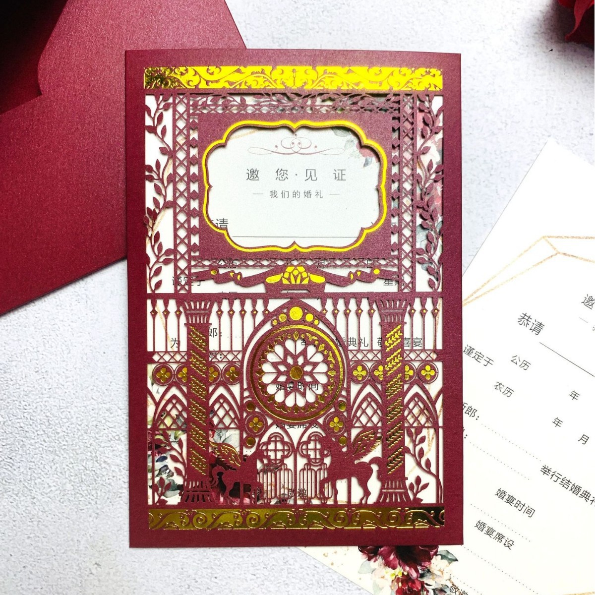 Hollow-Out Gold-Stamped Invitations, European-Style Wedding Invitations, Personalized Pocket-Style Greeting Cards