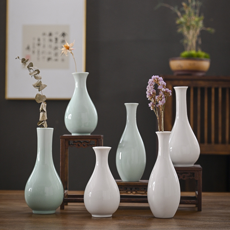 White Jade Pure Bottle Tea Ceremony Flower Arrangement Home Furnishings Desktop Green Ceramic Small Vase Guanyin Bottle for Buddha Zen Vase