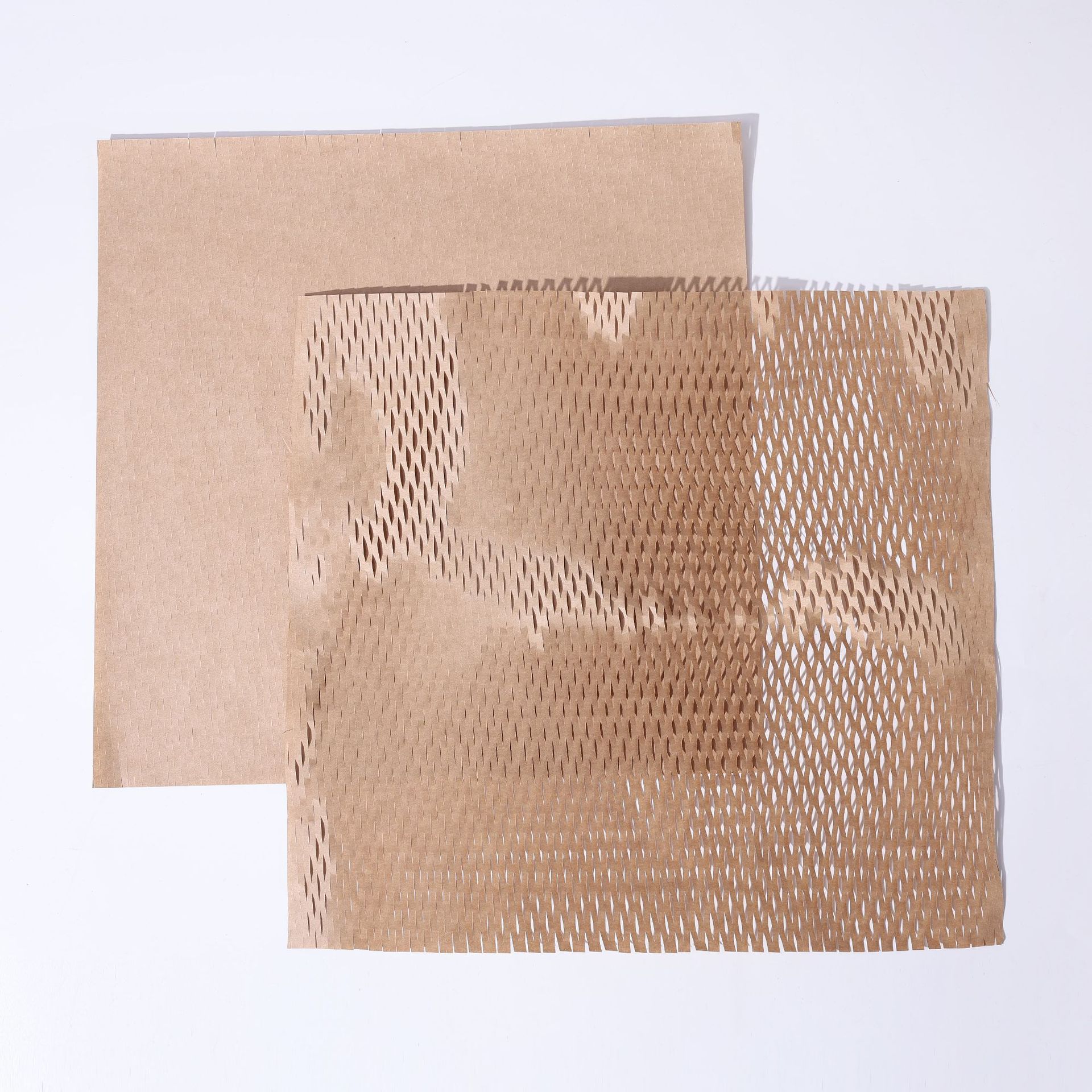 Flat Honeycomb Paper Lining Paper Manufacturer Direct Supply Cross-Border Honeycomb Kraft Flower Wrapping Paper Environmentally Friendly and Biodegradable