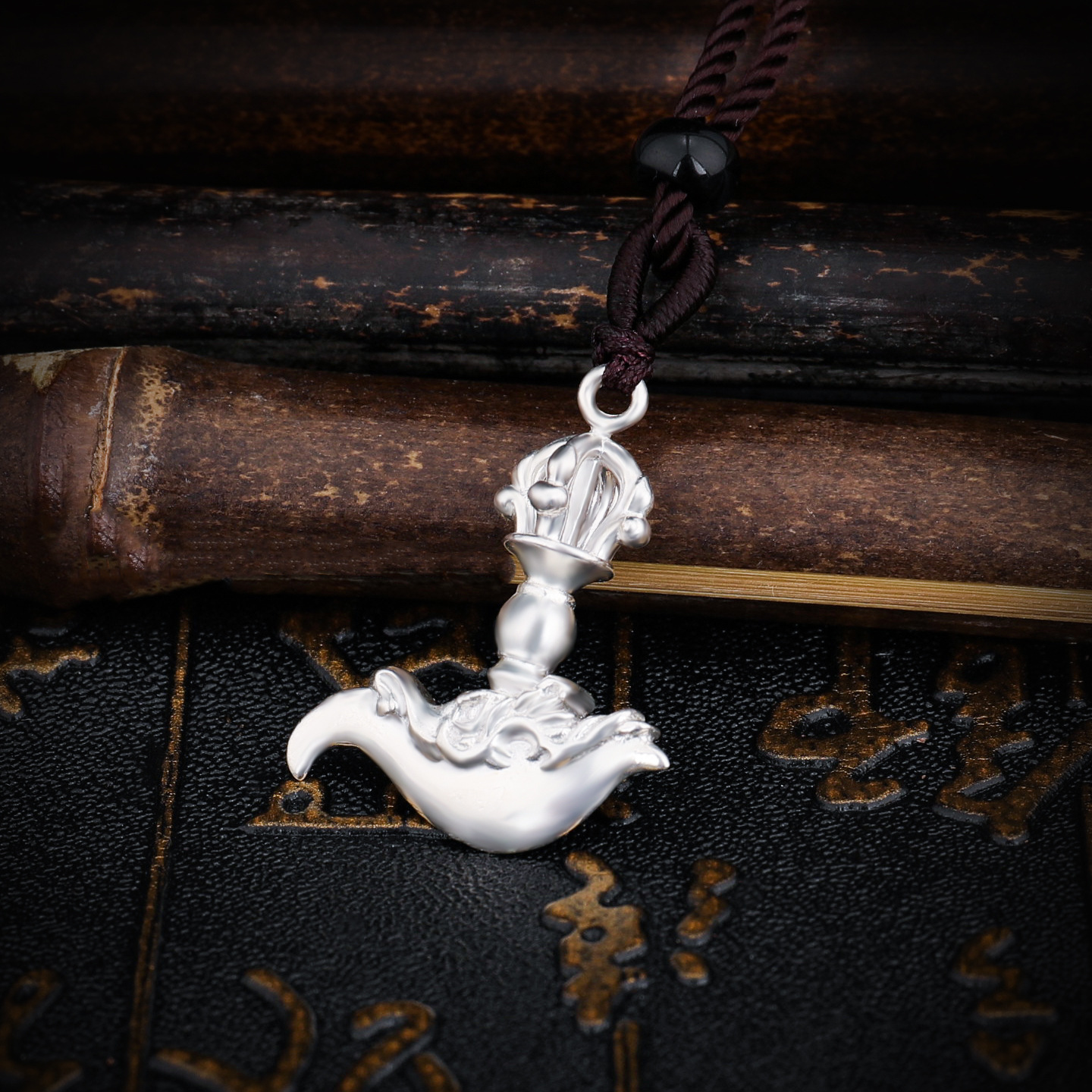 Fanmei Auspicious S999 Foot Silver Knife Pendant Men's and Women's Fixer Necklace Diamond Pestle Women's Knife Pendant