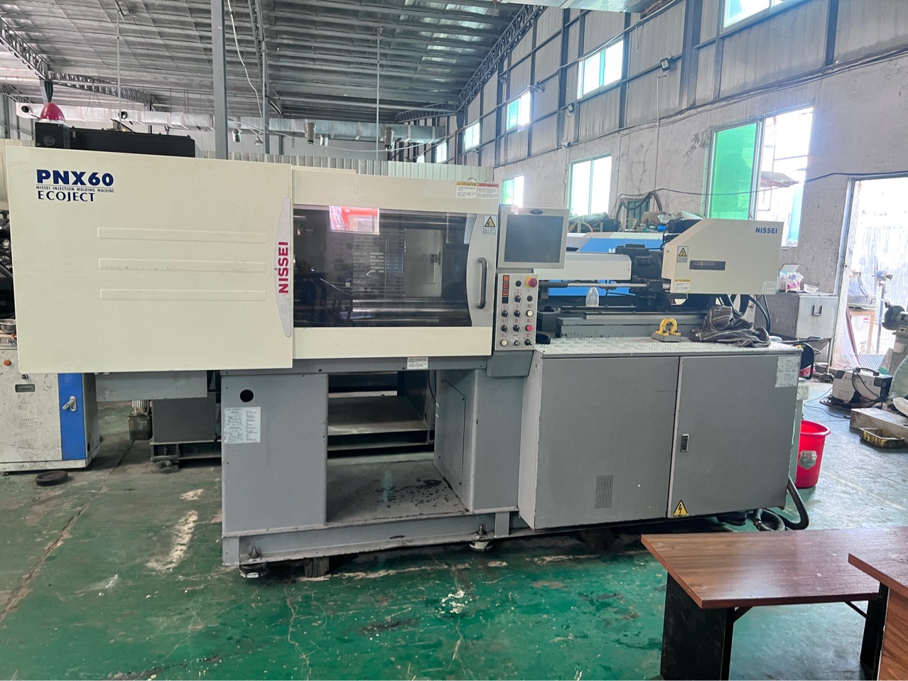 Nissei 60t Servo Machine 90% New Precision Machinery