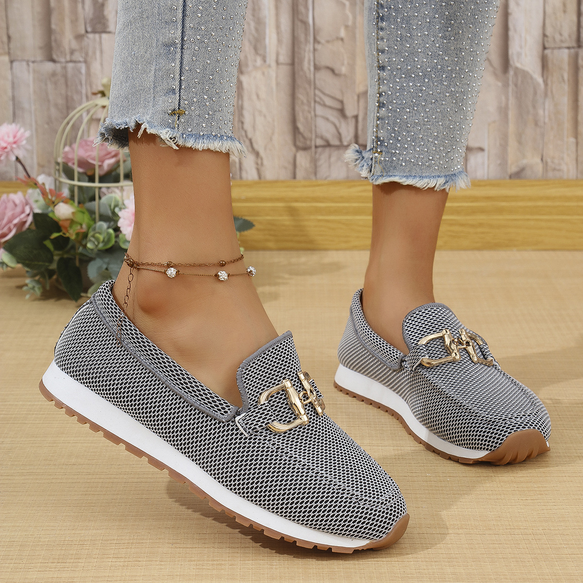 Amazon Cross-Border Large Size Women's Shoes 2025 New Four-Season Sports Shoes Shallow Mouth Fashion Women's Shoes Size 43