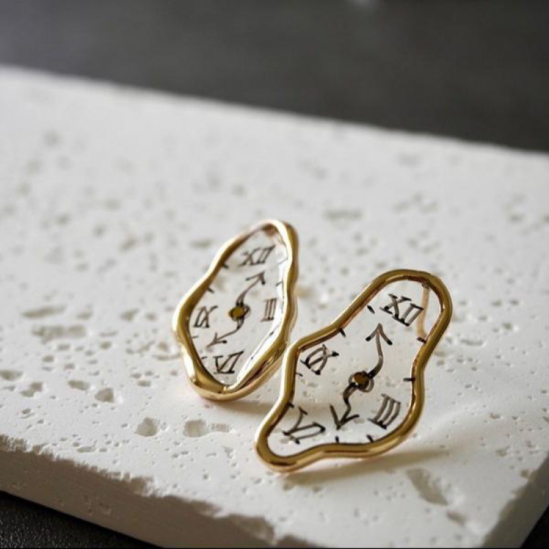 Clock Jewelry, Handmade Earrings, Personalized Simple and Fashionable Drop Shipping, Handmade Earrings Wholesale Drop Shipping, Free Shipping to Your Home