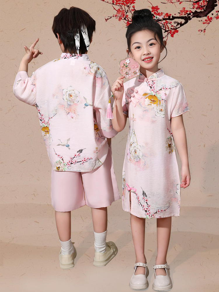 Chinese Style Children's Day Performance Boys' New Chinese Hanfu Girls' Cheongsam Cheerleading Team Primary School Students' Games Performance