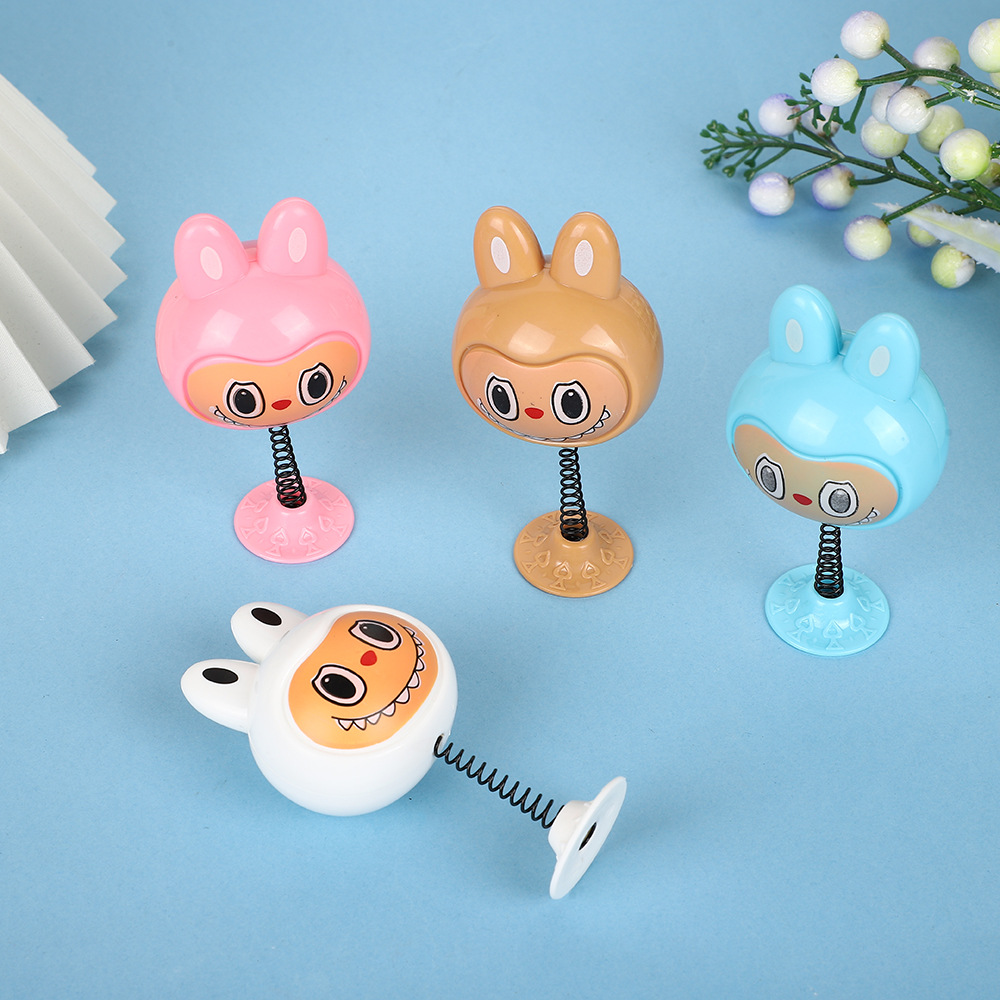 Милое украшение для шлема в виде клубничного медведя для детей, автомобильная игрушка, аксессуары для электромобиля, безопасный шлем