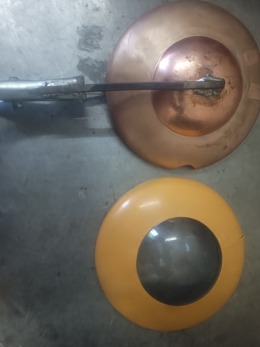 Производитель из Дунгуаня, специализирующийся на производстве различных форм для распылительной покраски, зажимных форм, маскирующих форм