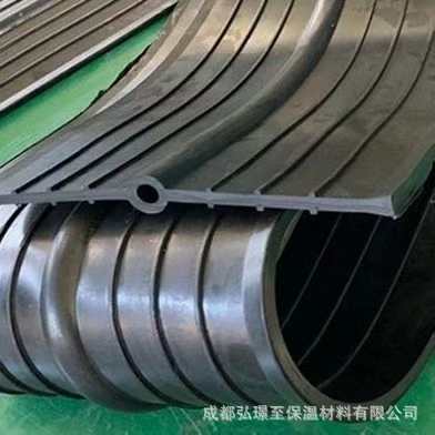 Manufacturer Supplies Embedded Rubber Water Stoppers with External Steel Edges for Construction Projects, Subway Bridges, and Tunnels