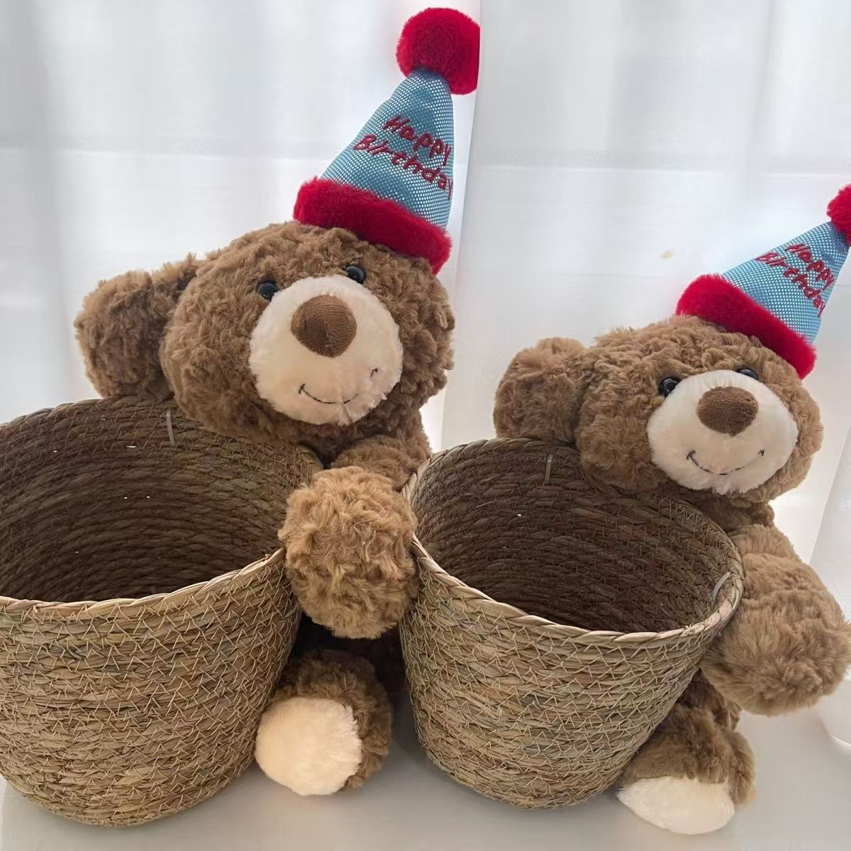 Carefully Selected Straw Woven Hug Buckets, Woven Flower Baskets, Plant Pots, Straw Woven Flower Pots, Flower Shop Holiday Popular Straw Woven Flower Baskets