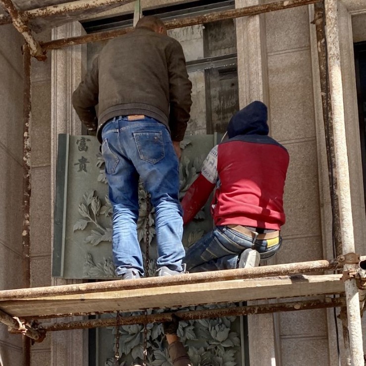 Hui'An Stone Carving Factory Direct Sales Architectural Stone Exterior Wall Dry Hanging Villa Customized Installation Stone Fence