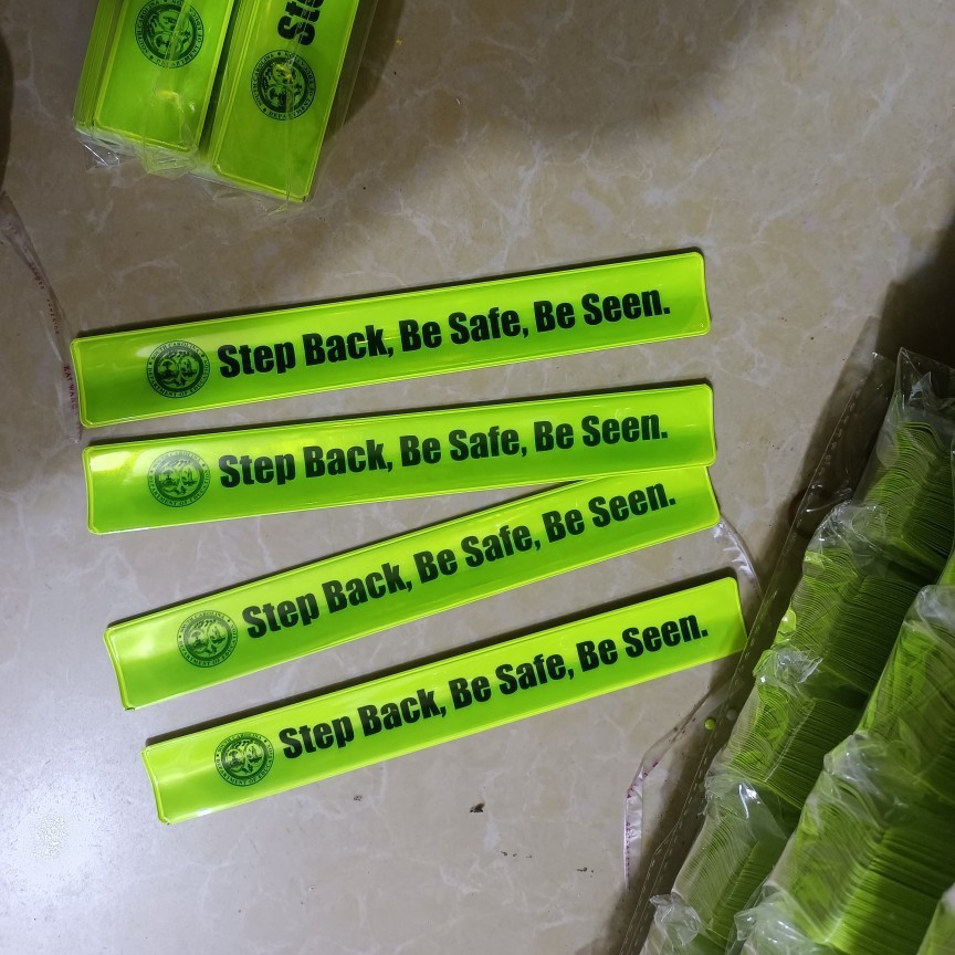 Customized Printed Flocking Outdoor Night Running Reflective Slap Ring Luminous Wrist Strap Safety Warning Clap Bracelet Wholesale